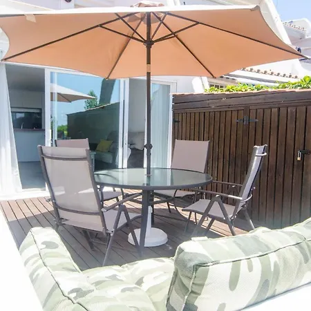Seghers- Seaside Charm By The