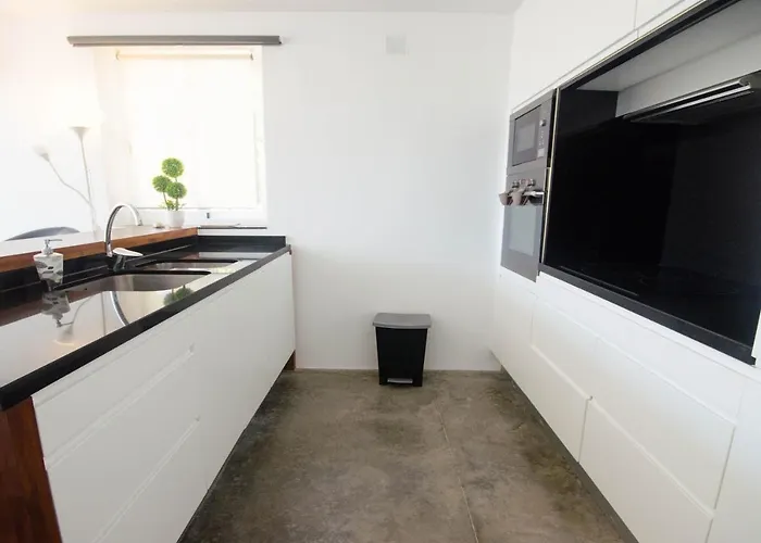 Seghers- Seaside Charm By The Apartment *